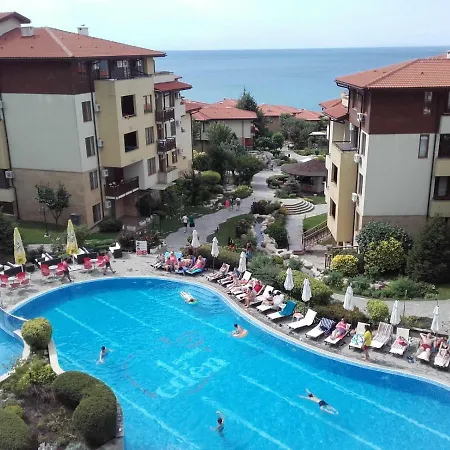 Sea View Studio In 4-star Garden Of Eden, شقة